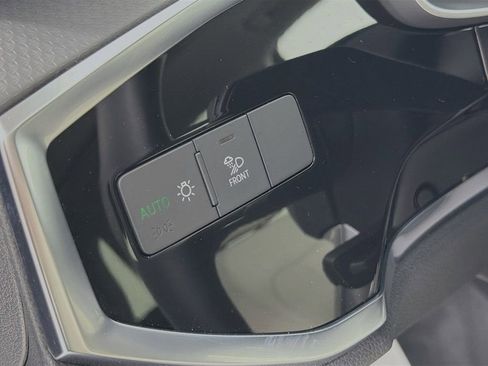 Certified 2025 Audi Q3 2.0T Premium Plus w/ Premium Plus Package image 10