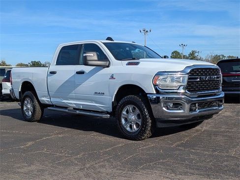 Used 2024 RAM 2500 Big Horn w/ Off Road Package image 2