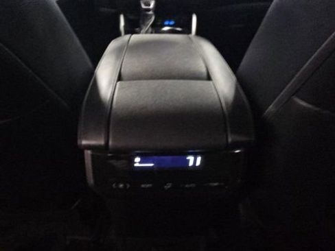 Used 2022 Toyota Highlander XSE image 28
