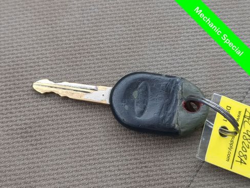 Used 2010 Ford F150 XLT image 31