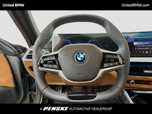 Used 2025 BMW i4 eDrive40 RWD image 6