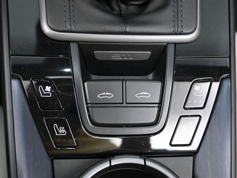 Certified 2024 Porsche 911 Targa 4 GTS image 16