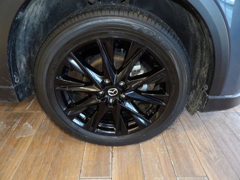 Certified 2023 MAZDA CX-5 Carbon Edition image 4