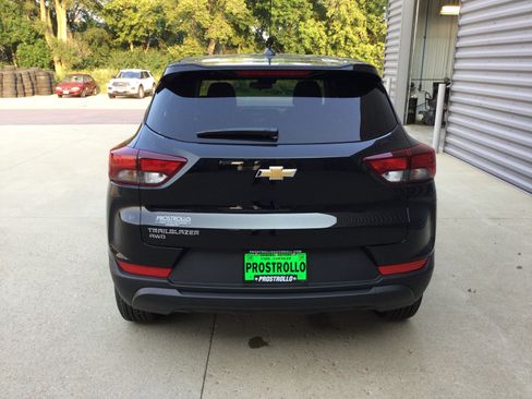 New 2026 Chevrolet TrailBlazer LS w/ LS Convenience Package AWD/4WD image 4