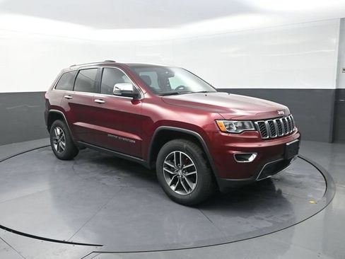 Used 2018 Jeep Grand Cherokee Limited AWD/4WD image 10