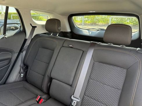 Used 2020 GMC Terrain SLE w/ Driver Convenience Package image 28