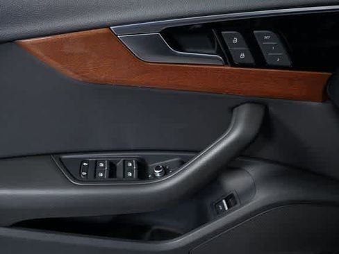 Used 2021 Audi A4 2.0T Premium w/ Convenience Package image 6