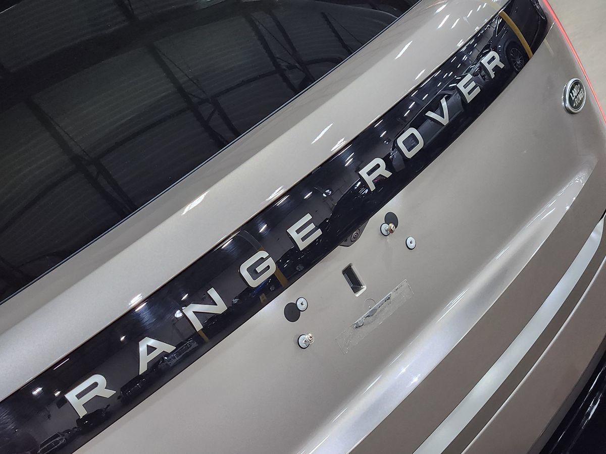 Used 2023 Land Rover Range Rover SE AWD/4WD image 25
