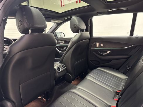 Used 2017 Mercedes-Benz E 400 4MATIC Wagon w/ Premium 1 Package image 31