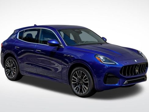 New 2025 Maserati Grecale GT image 7