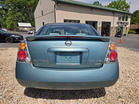 Used 2003 Nissan Altima 3.5 SE FWD image 5