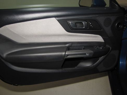 Used 2024 Ford Mustang Coupe image 10