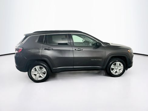 Used 2022 Jeep Compass Latitude w/ Convenience Group AWD/4WD image 10