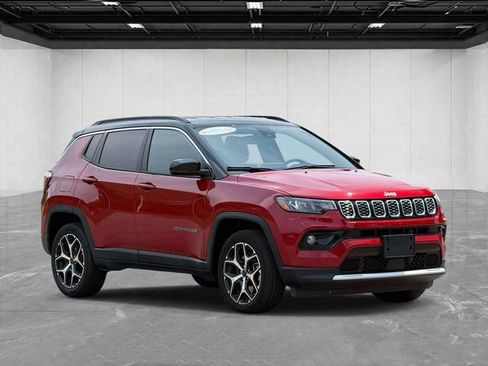Certified 2025 Jeep Compass Limited AWD/4WD image 7