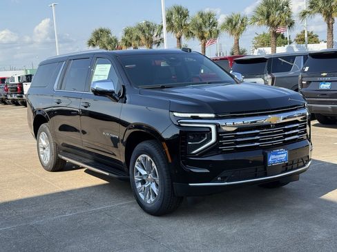 New 2026 Chevrolet Suburban Premier w/ Sun And Tow Package image 7