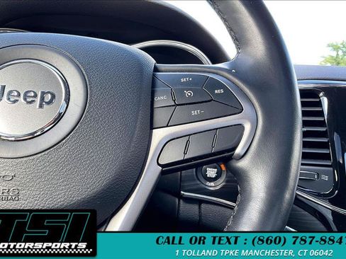 Used 2021 Jeep Grand Cherokee Limited AWD/4WD image 18