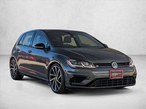 Used 2019 Volkswagen Golf 4-Door image 3