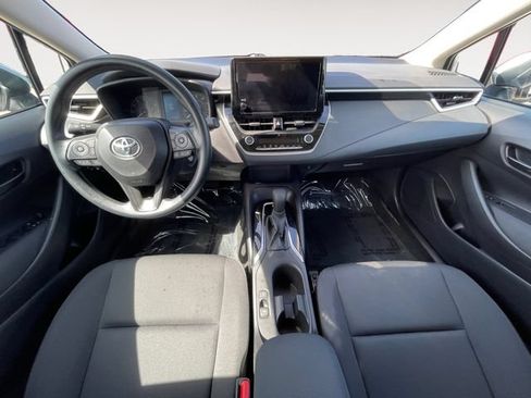 Used 2025 Toyota Corolla LE FWD image 10