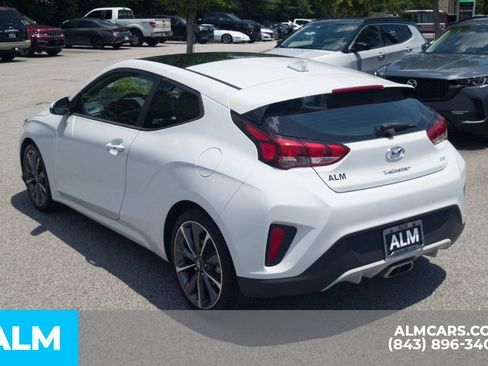 Used 2019 Hyundai Veloster 2.0 Premium FWD image 9