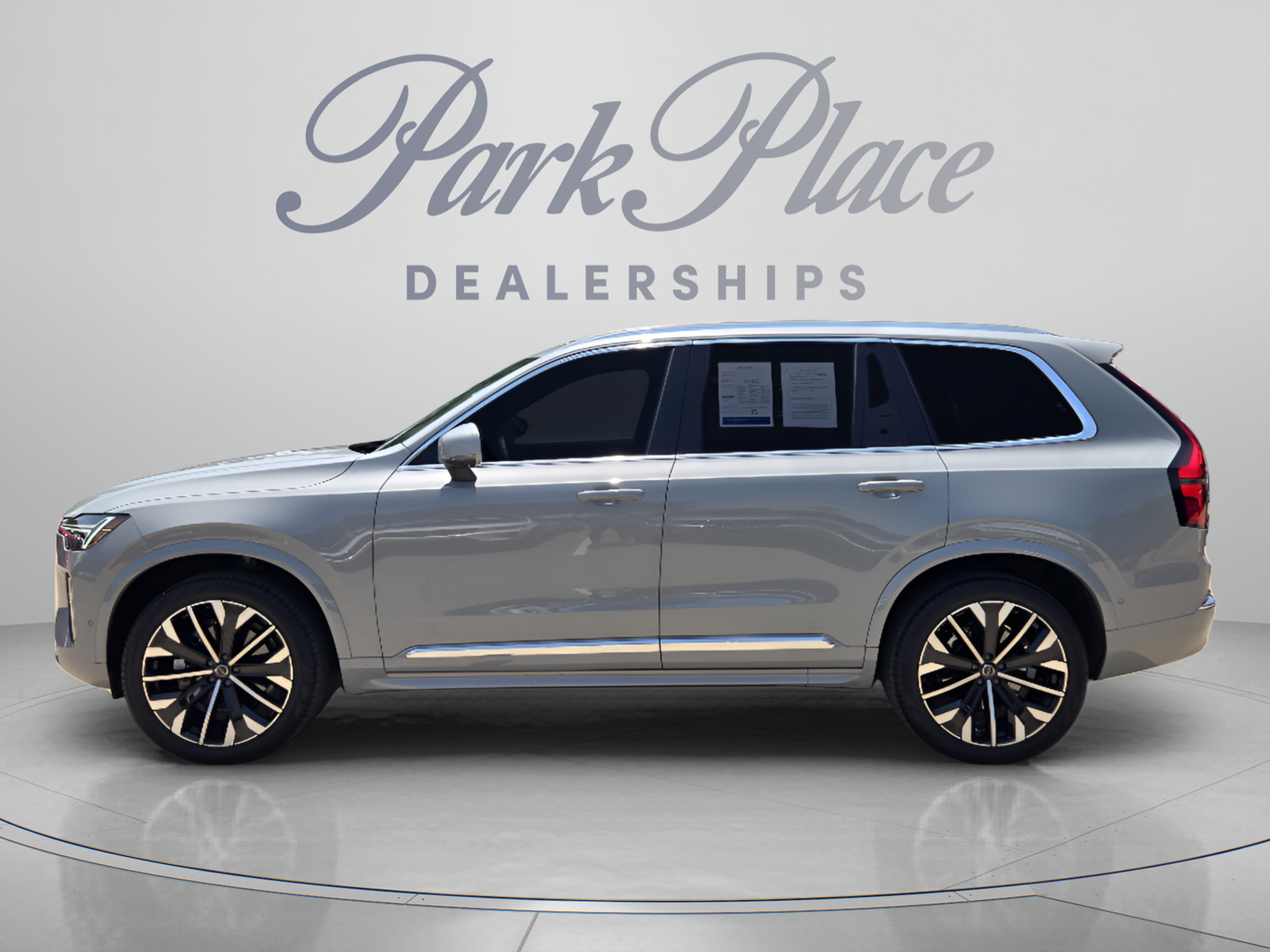 Used 2026 Volvo XC90 B6 Plus w/ Protection Package Premier AWD/4WD image 2