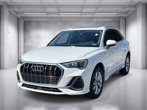 Used 2022 Audi Q3 2.0T Premium w/ Convenience Package AWD/4WD image 6