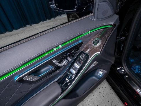 New 2025 Mercedes-Benz S 580 4MATIC Sedan image 10
