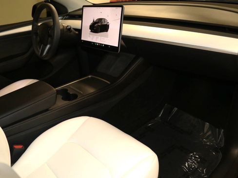 Used 2023 Tesla Model Y Long Range AWD/4WD image 74