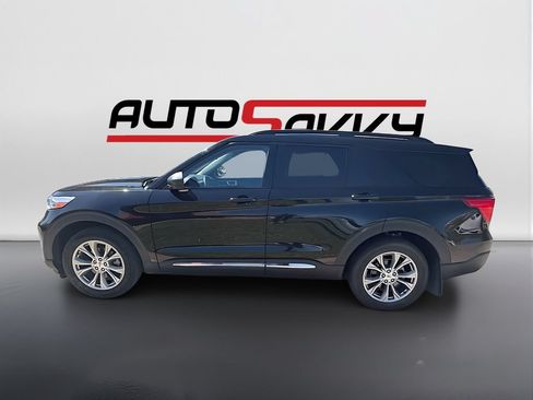Used 2022 Ford Explorer XLT w/ Equipment Group 202A AWD/4WD image 4