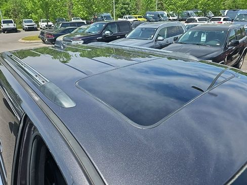 Used 2019 Jeep Grand Cherokee Limited w/ Trailer Tow Group IV image 9