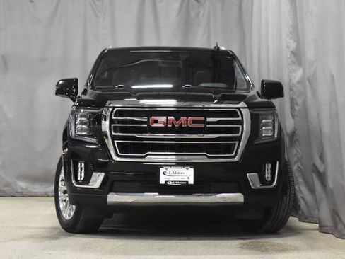 Used 2023 GMC Yukon XL SLT image 5