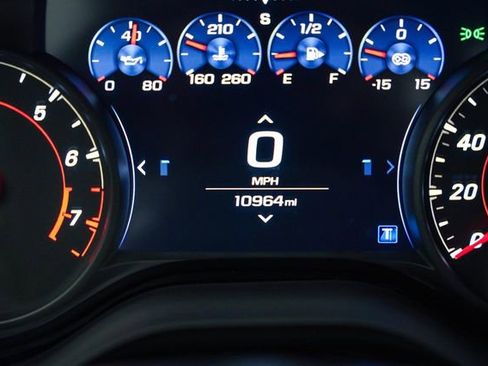 Used 2022 Chevrolet Camaro ZL1 RWD image 9