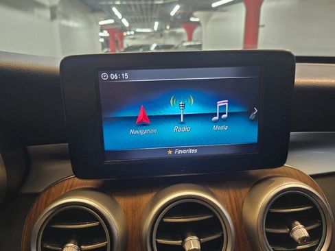 Used 2019 Mercedes-Benz C 300 4MATIC Sedan image 32