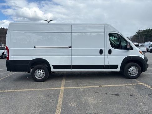 Used 2023 RAM ProMaster 3500 w/ Convenience Group FWD image 10