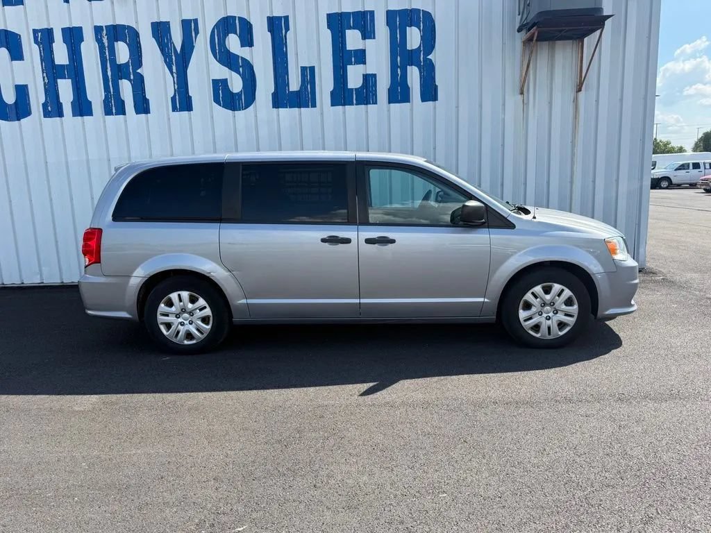 Used 2019 Dodge Grand Caravan SE FWD image 9