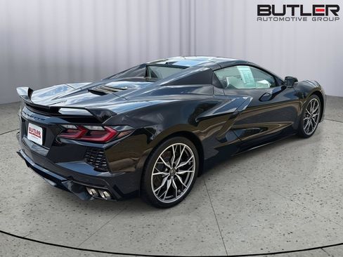 Used 2024 Chevrolet Corvette Stingray Premium Conv w/ Z51 Performance Package RWD image 6