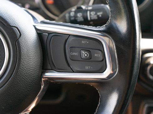 Used 2023 Jeep Wrangler Unlimited Sahara w/ Cold Weather Group AWD/4WD image 25