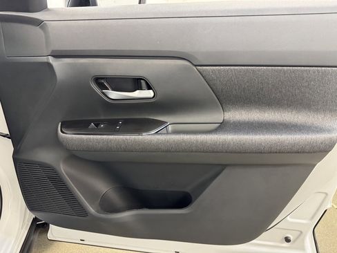 New 2026 Nissan Kicks SV w/ SV Premium Package image 25