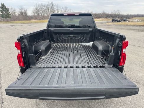 Used 2023 Chevrolet Silverado 1500 RST AWD/4WD image 19