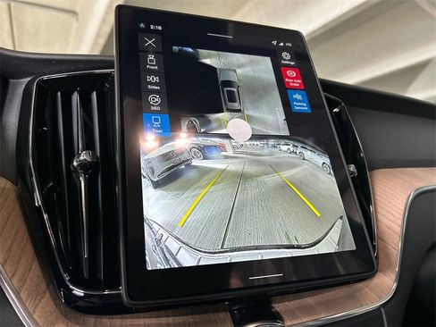 New 2026 Volvo XC60 B5 Plus w/ Protection Package Premier image 17