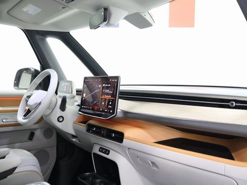 New 2025 Volkswagen ID. Buzz Pro S Plus image 23
