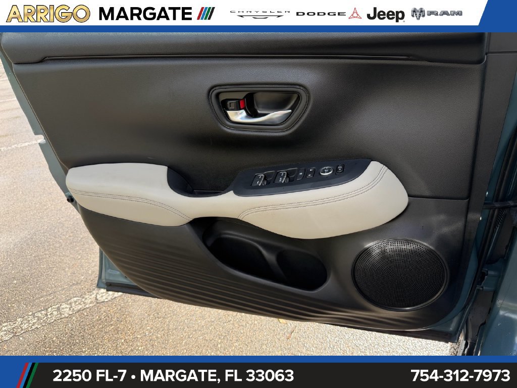 Used 2023 Honda HR-V EX-L image 33