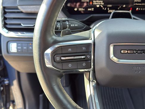 Used 2024 GMC Acadia Denali w/ Super Cruise Package image 16