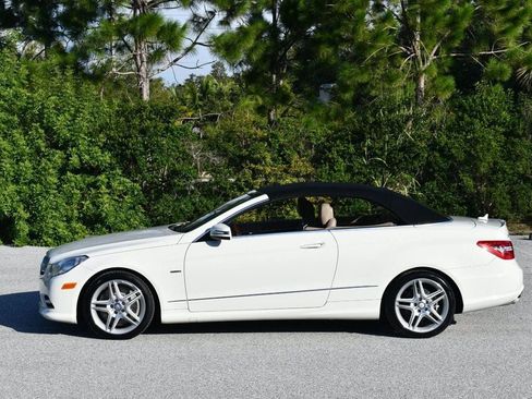 Used 2012 Mercedes-Benz E 550 Cabriolet w/ Appearance Pkg image 30