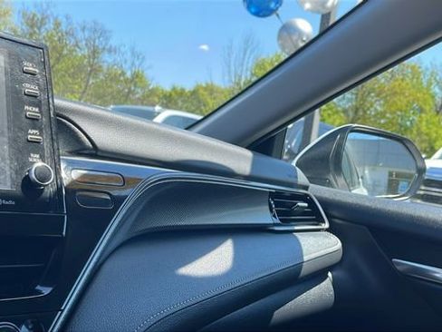 Used 2024 Toyota Camry XSE FWD image 18