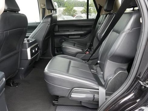 Used 2024 Ford Expedition XLT AWD/4WD image 16