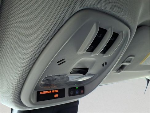 New 2026 Chevrolet Trax LT w/ Sunroof Package image 20