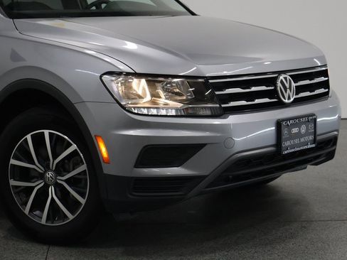 Used 2021 Volkswagen Tiguan S image 3