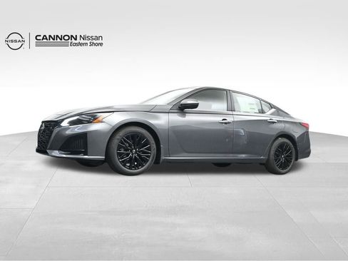 New 2025 Nissan Altima 2.5 SV w/ SV Special Edition Package FWD image 10