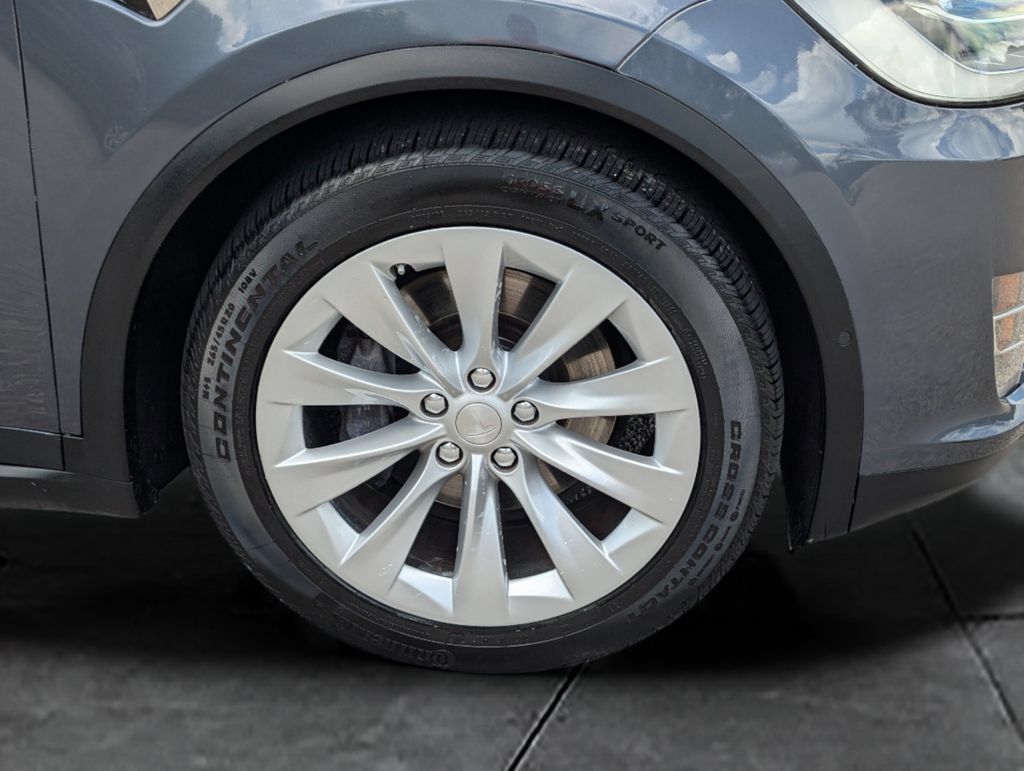 Used 2020 Tesla Model X Long Range AWD/4WD image 11
