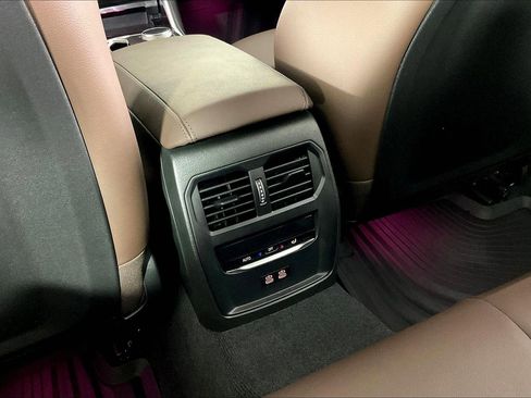 Certified 2024 BMW 330i xDrive Sedan w/ Premium Package image 36